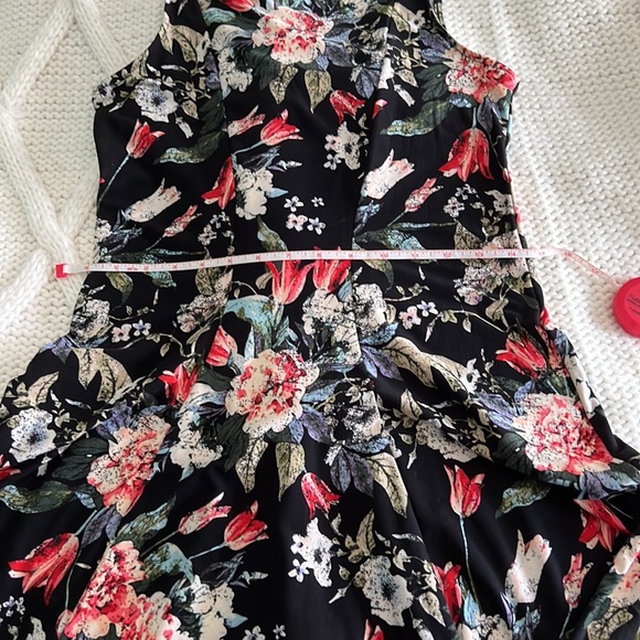 Floral dress with swing skirt, by Mudd. Size M, teenager - Picture 10 of 10